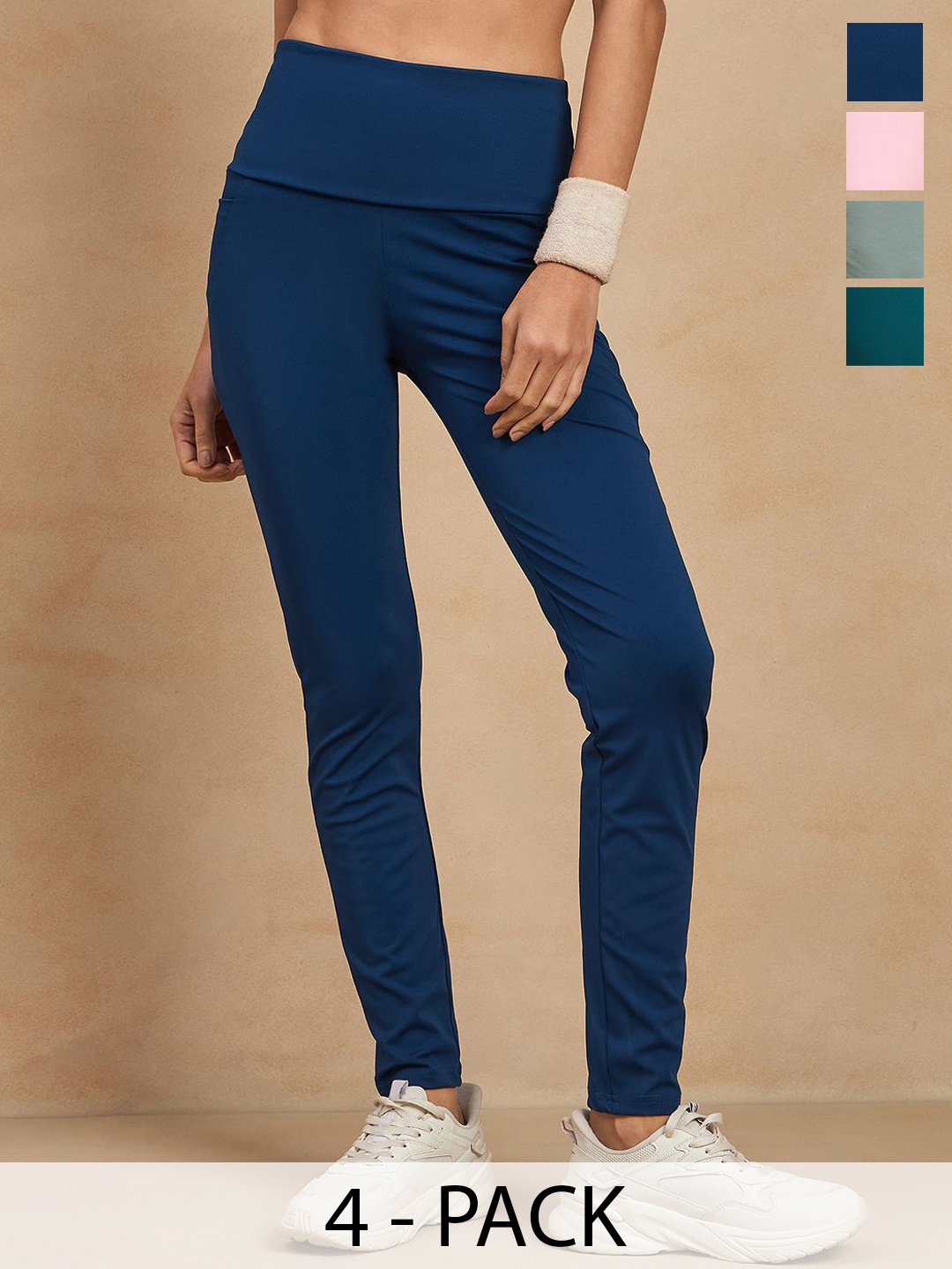 

COLOR CAPITAL Women Pack of 4 Skin Fit Antimicrobial Tights, Navy blue