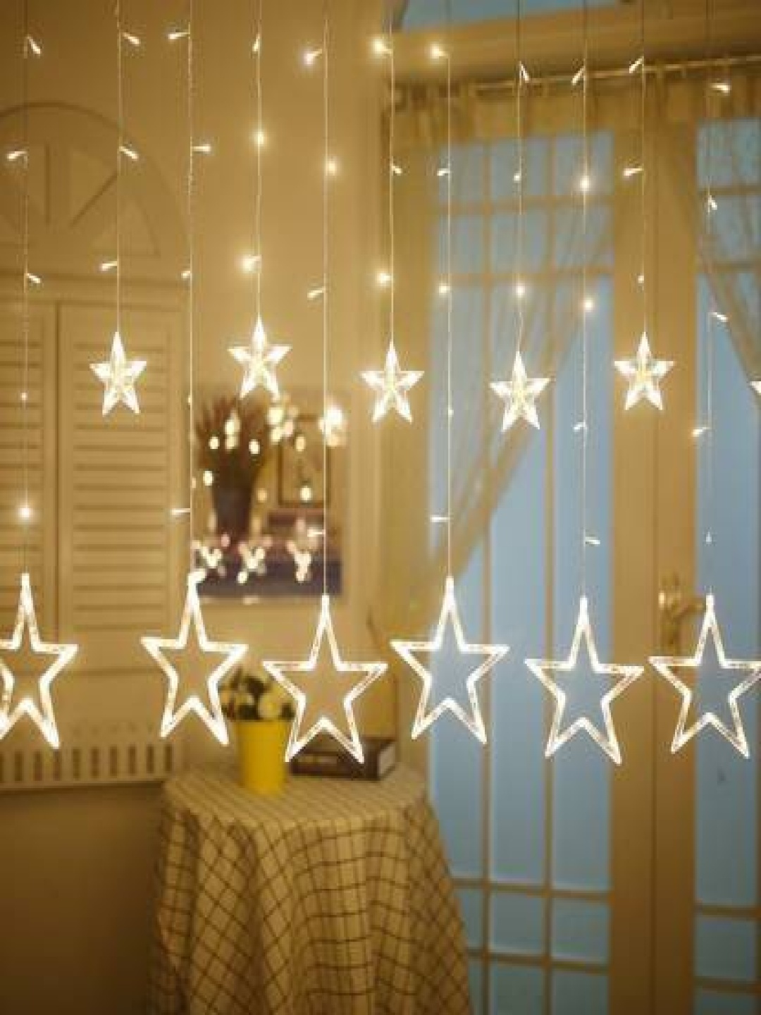 

ENORMITY Yellow & White Waterproof Star String Lights