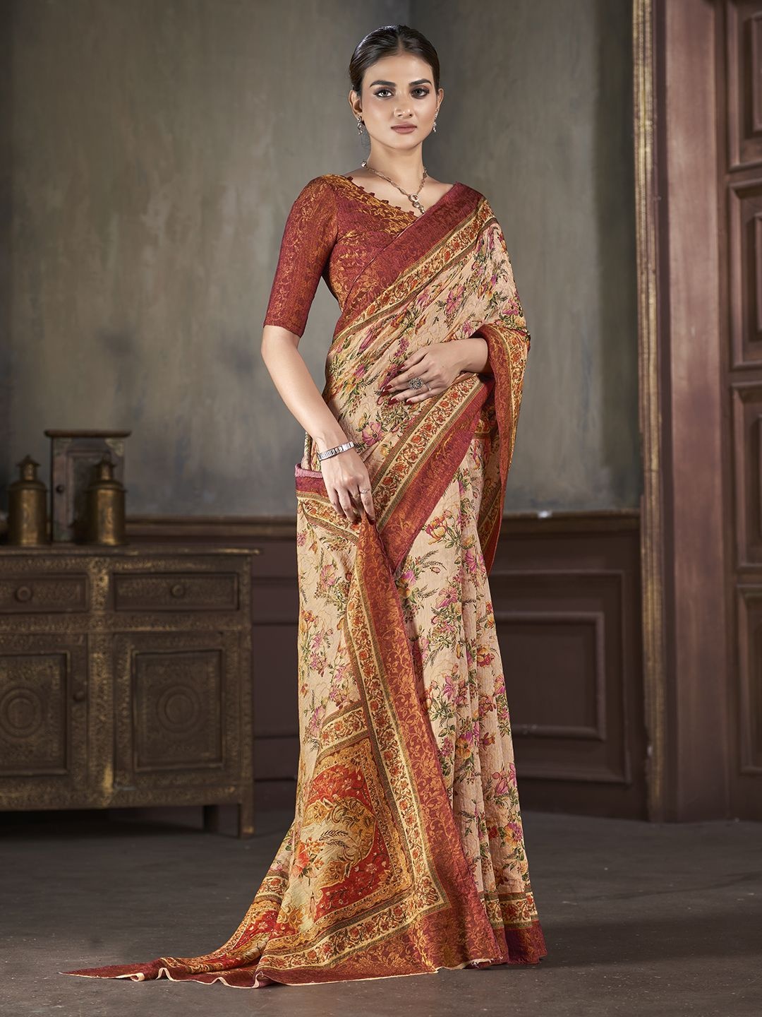 

Krimmple Floral Printed Pure Silk Saree, Brown