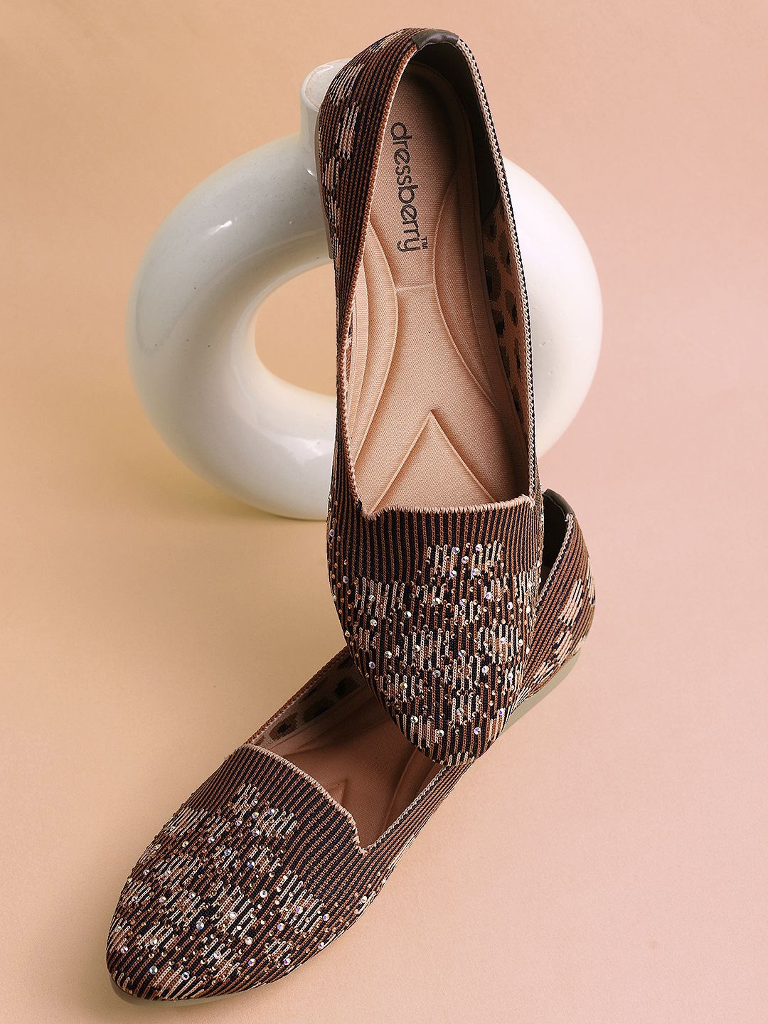 

DressBerry Women Fashion Flats, Brown