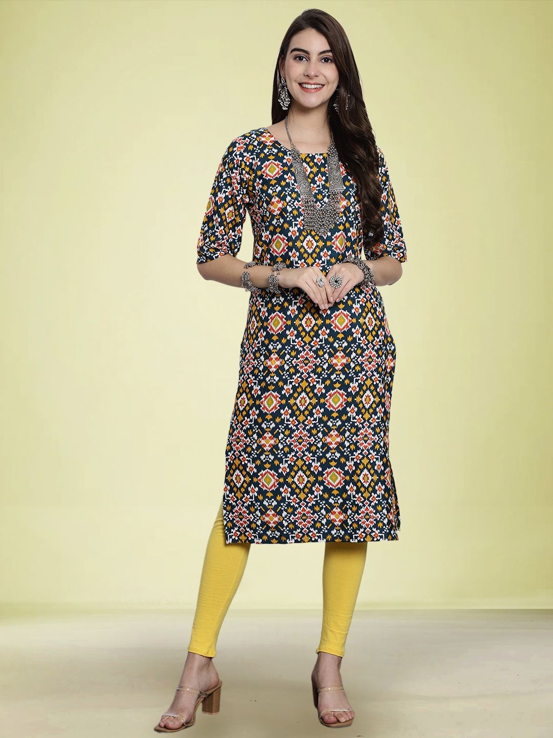 

Moda Rapido Ethnic Motifs Printed Round Neck Straight Kurta, Black
