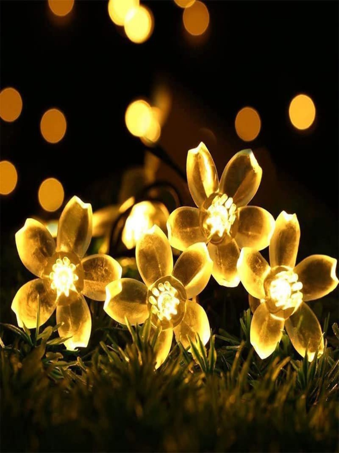 

SPARK WORLD Yellow Flower-Shaped String Lights, Gold