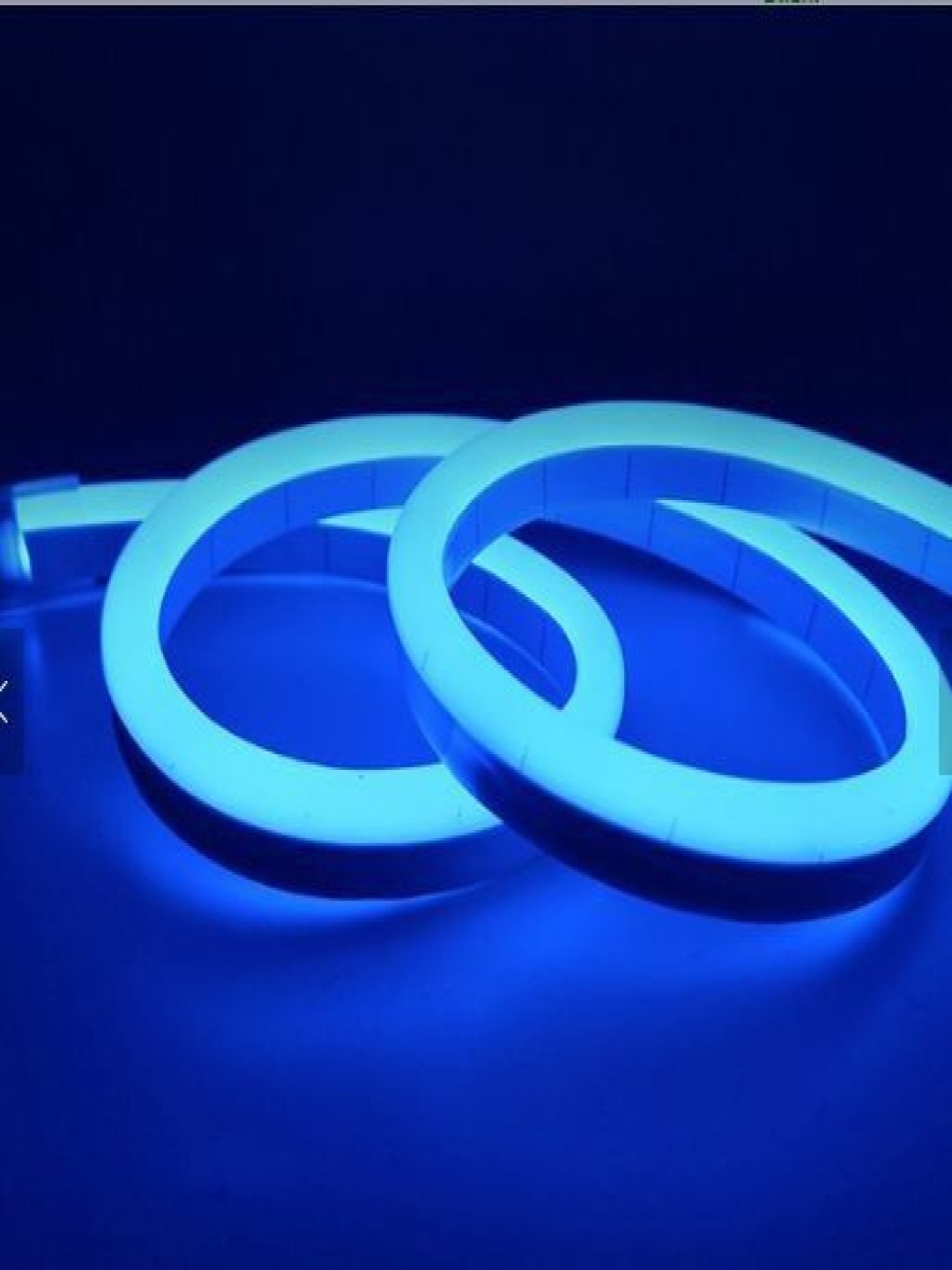 

SPARK WORLD Blue Strip Rope LED String Light