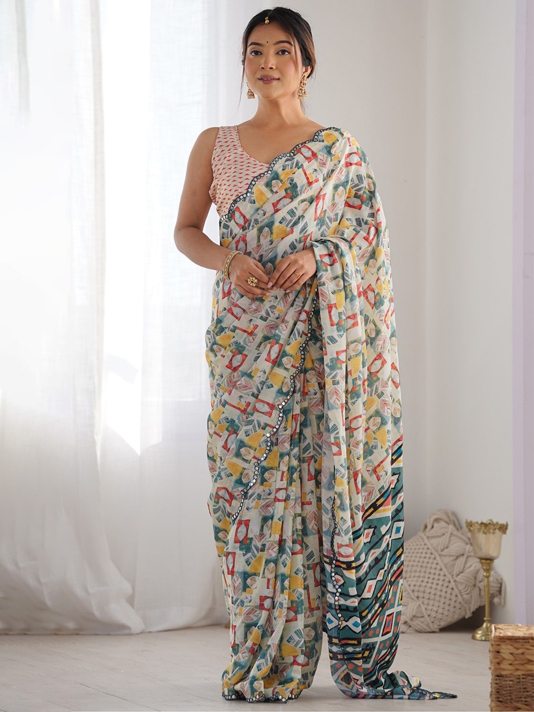 

MySilkLove Abstract Printed Embroidered Saree, White
