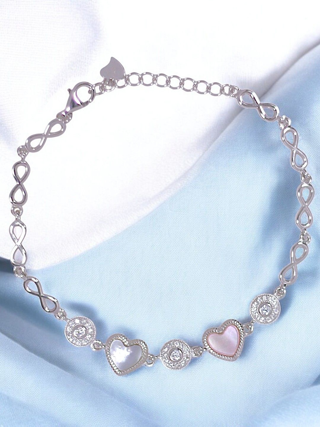 

Taraash 925 Sterling Silver Mother-of-Pearls with CZ-Studded Heart Shape Link Bracelet