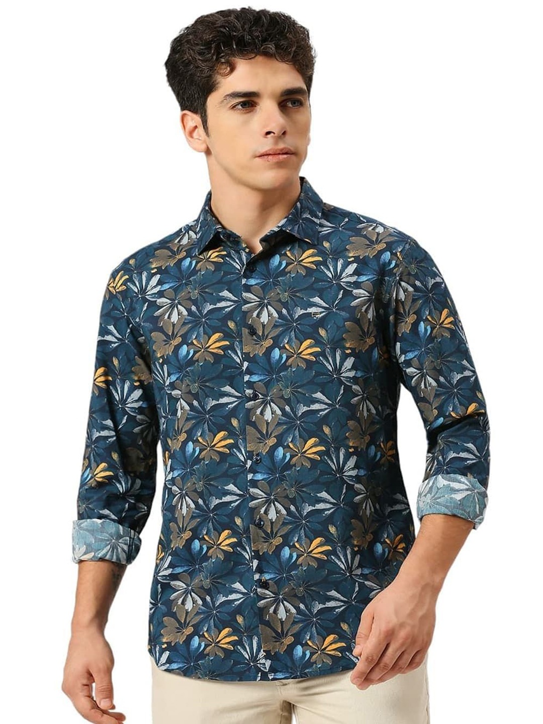 

Basics Men Slim Fit Spread Collar Floral Printed Cotton Casual Shirt, Navy blue