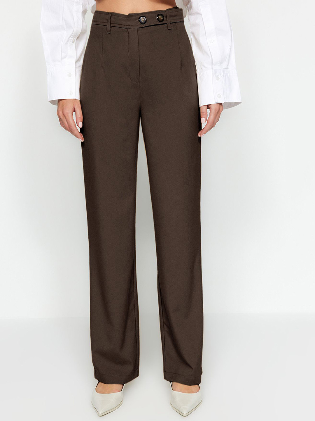 

Trendyol Women Mid-Rise Trousers, Na