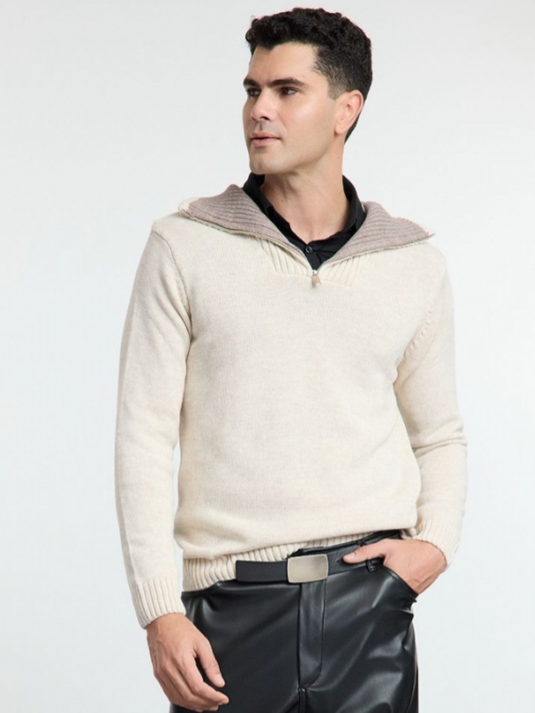 

Trendyol Men Striped Hooded Pockets T-shirt, Na