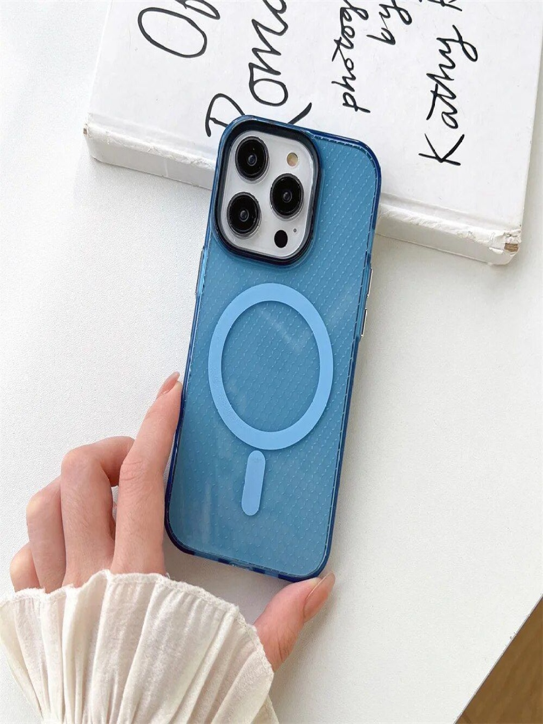 

Luxury Kase LK085 Solid iPhone 14 Pro Max Beehive Texture Magnetic Back Case, Blue