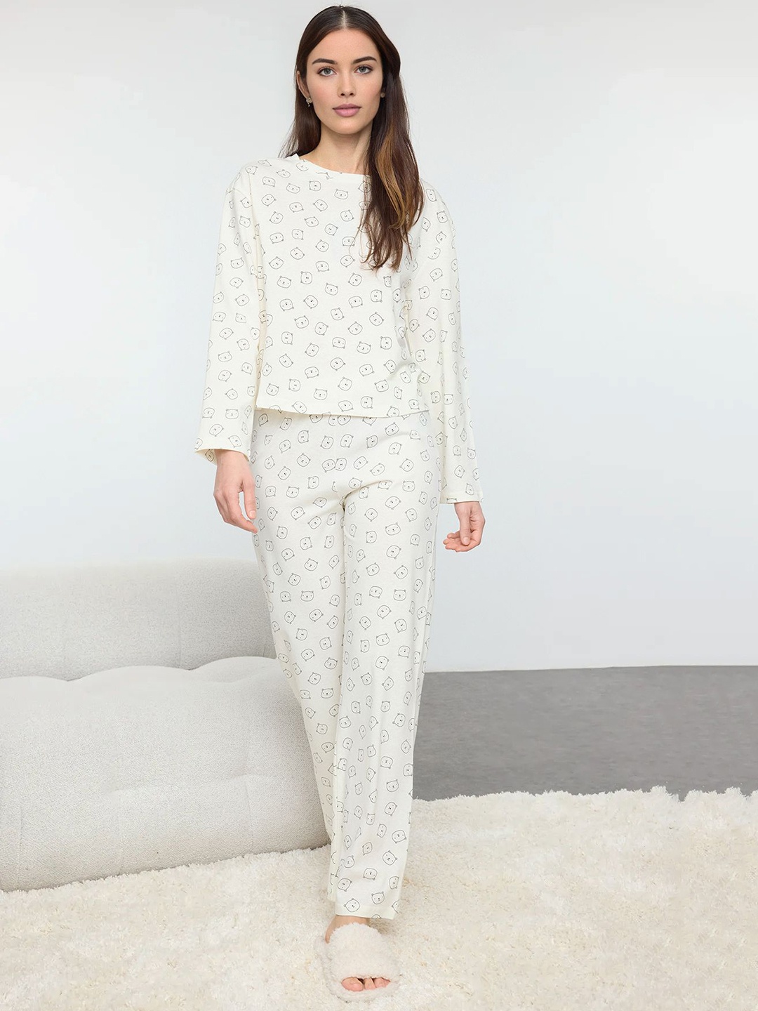 

Trendyol Women Printed Night suit, Cream
