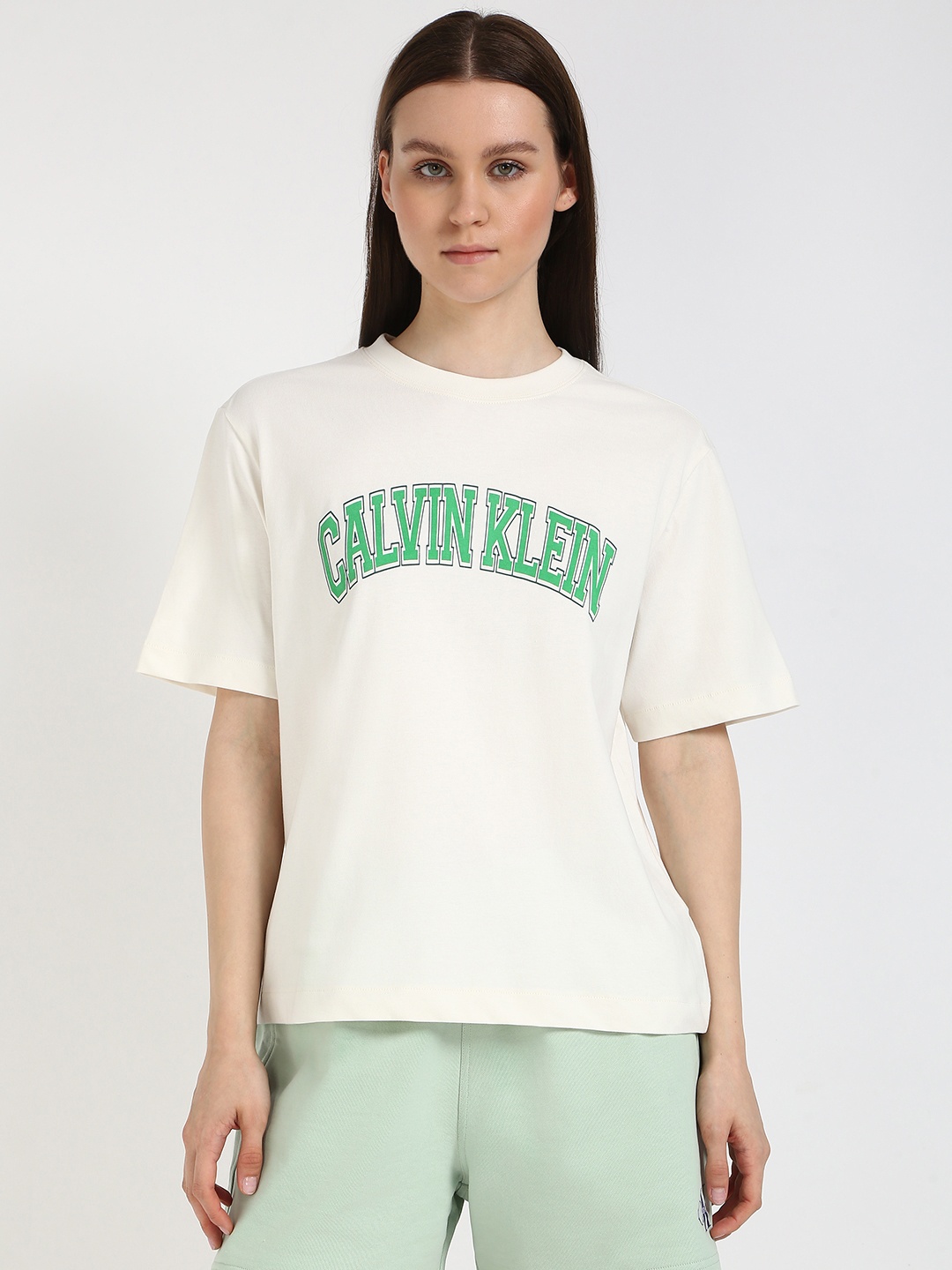 

Calvin Klein Jeans Women Pockets T-shirt, Beige
