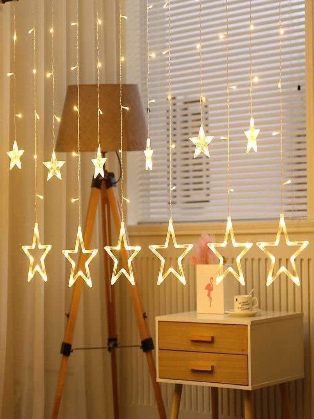 

SPARK WORLD Yellow Star-Shaped String Lights