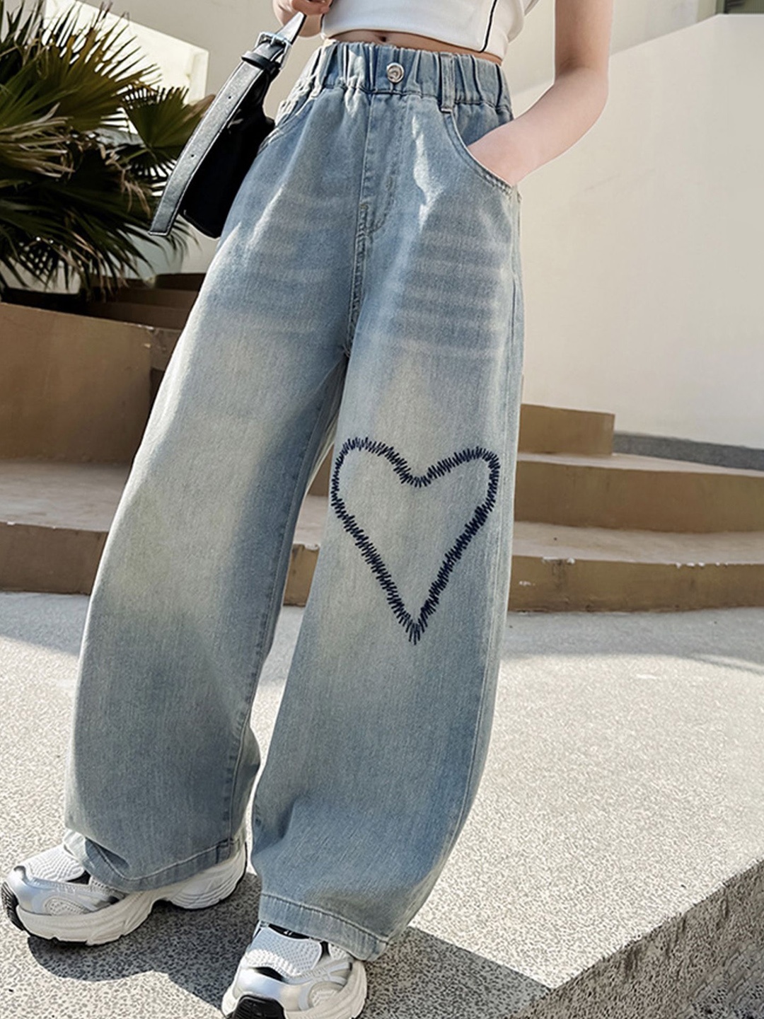 

LULU & SKY Girls Wide Leg High-Rise Heavy Fade Jeans, Blue