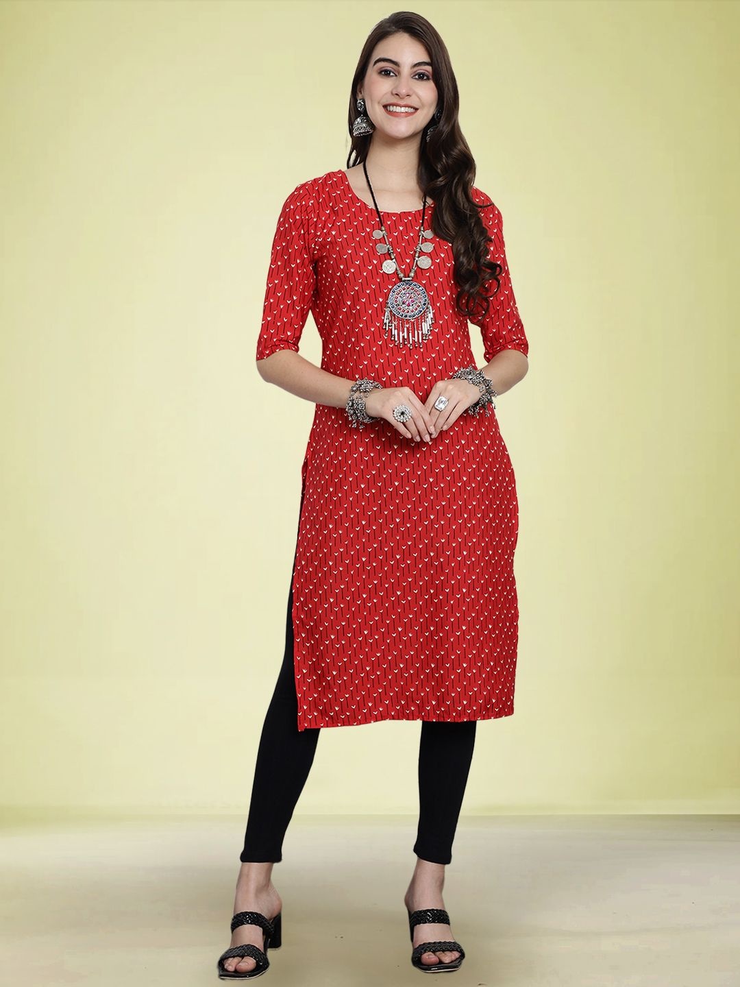 

Moda Rapido Women Printed Round Neck Straight Kurta, Red