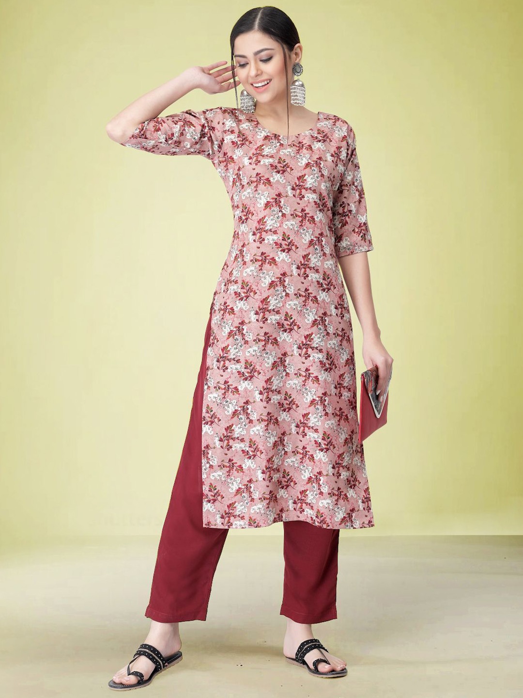 

Moda Rapido Floral Printed Round Neck Straight Kurta with Trousers, Peach