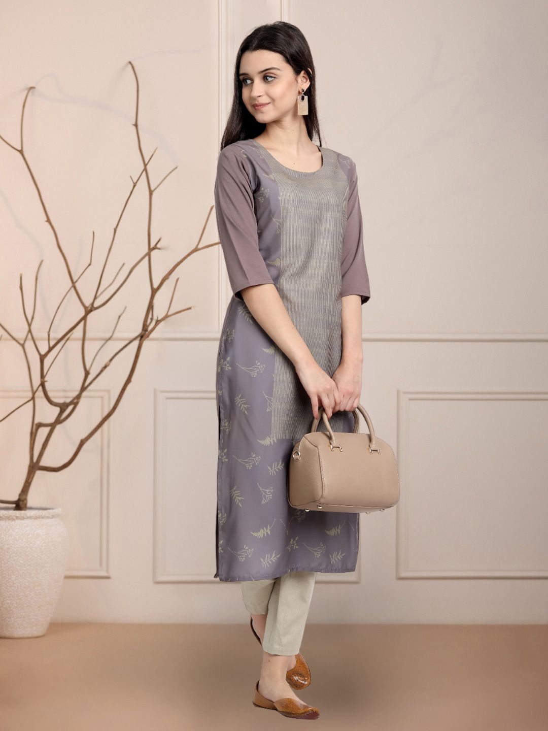 

Moda Rapido Floral Printed Round Neck Straight Kurtas, Grey
