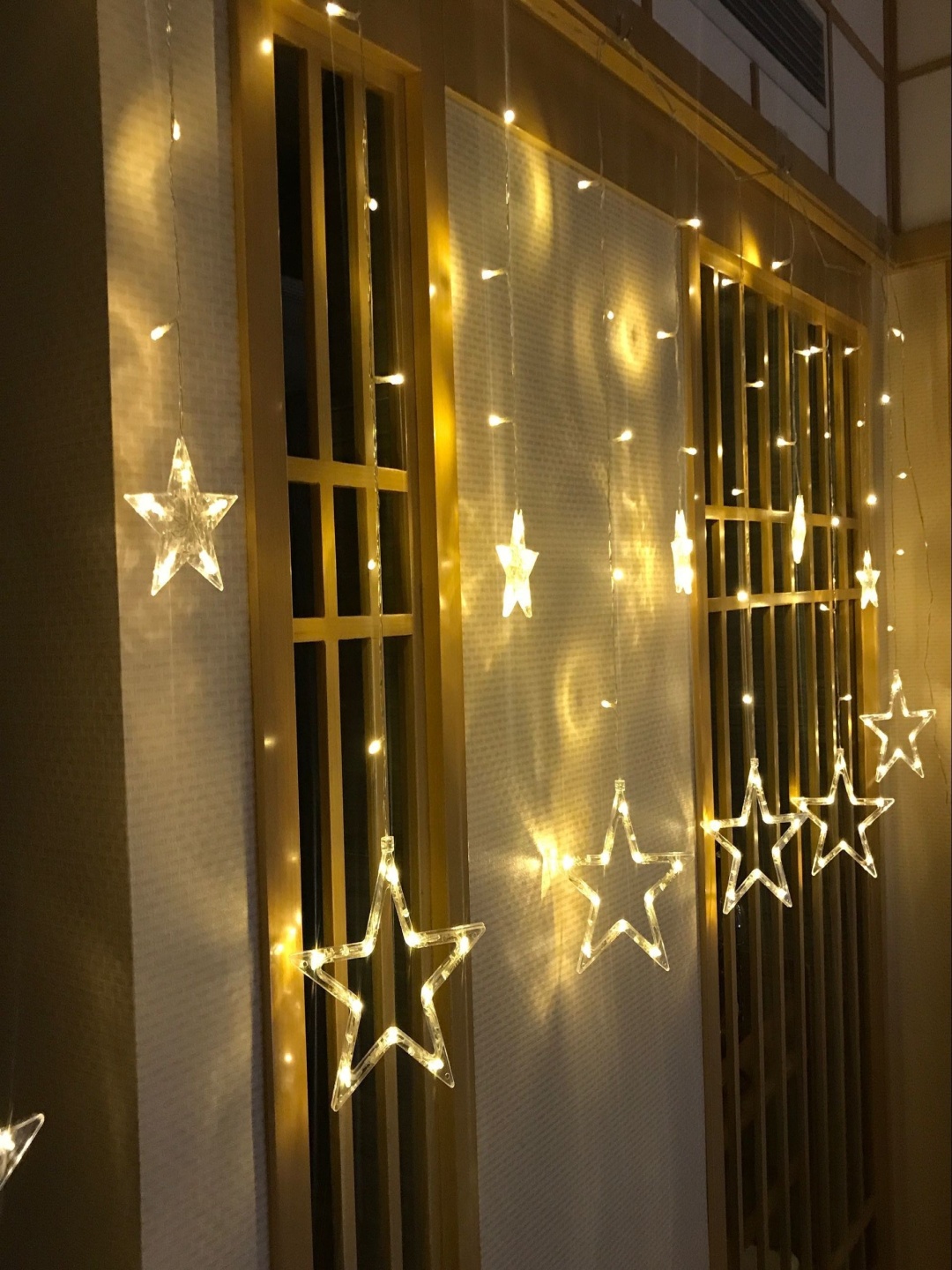 

SPARK WORLD 138 Yellow Star Shaped LED String Lights