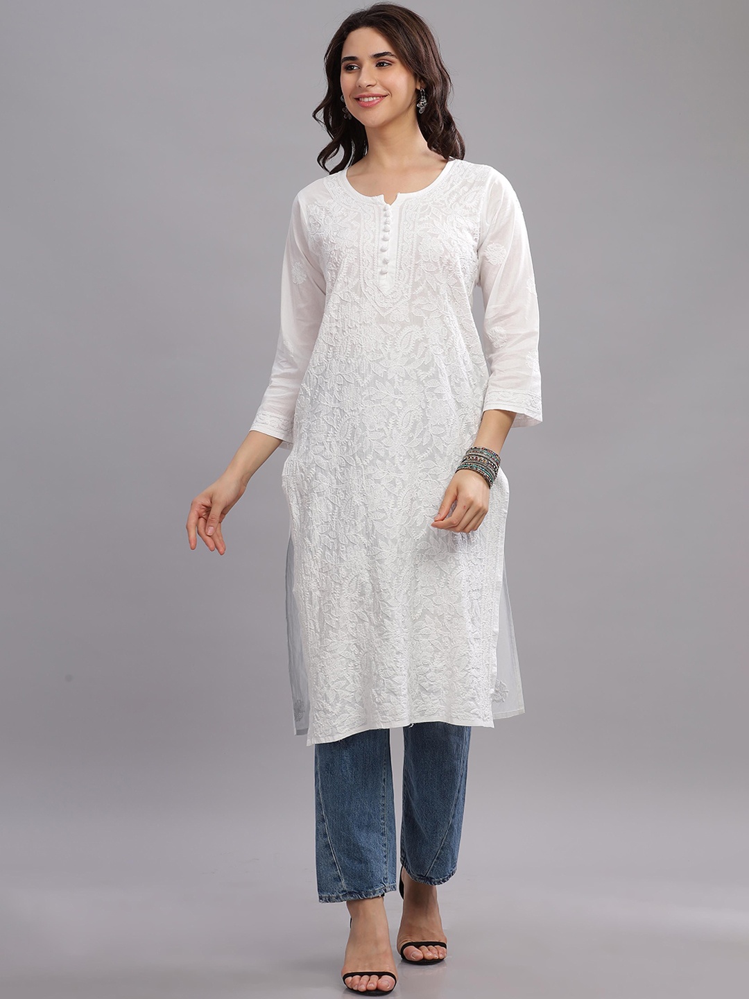 

Club Loom Floral Embroidered Chikankari Notch Neck Pure Cotton Straight Kurta, White