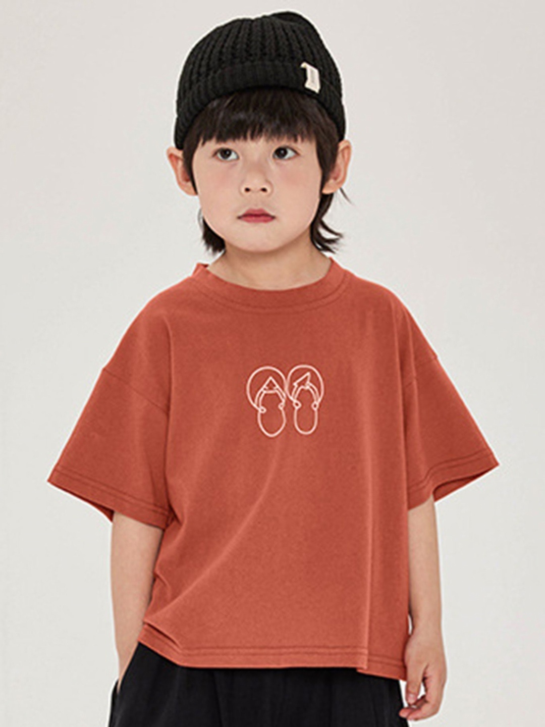 

LULU & SKY Boys Typography Drop-Shoulder Sleeves Boxy T-shirt, Red