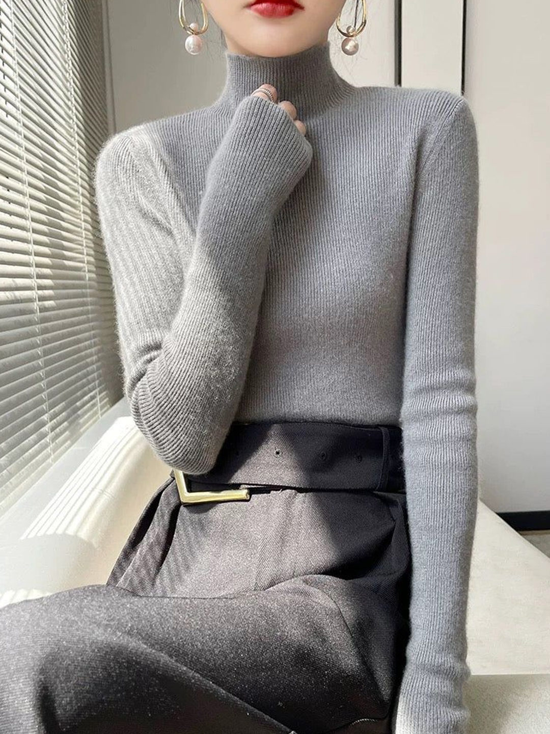 

Alamode By Akanksha Women Jenny Premium Turtleneck Sweater, Grey