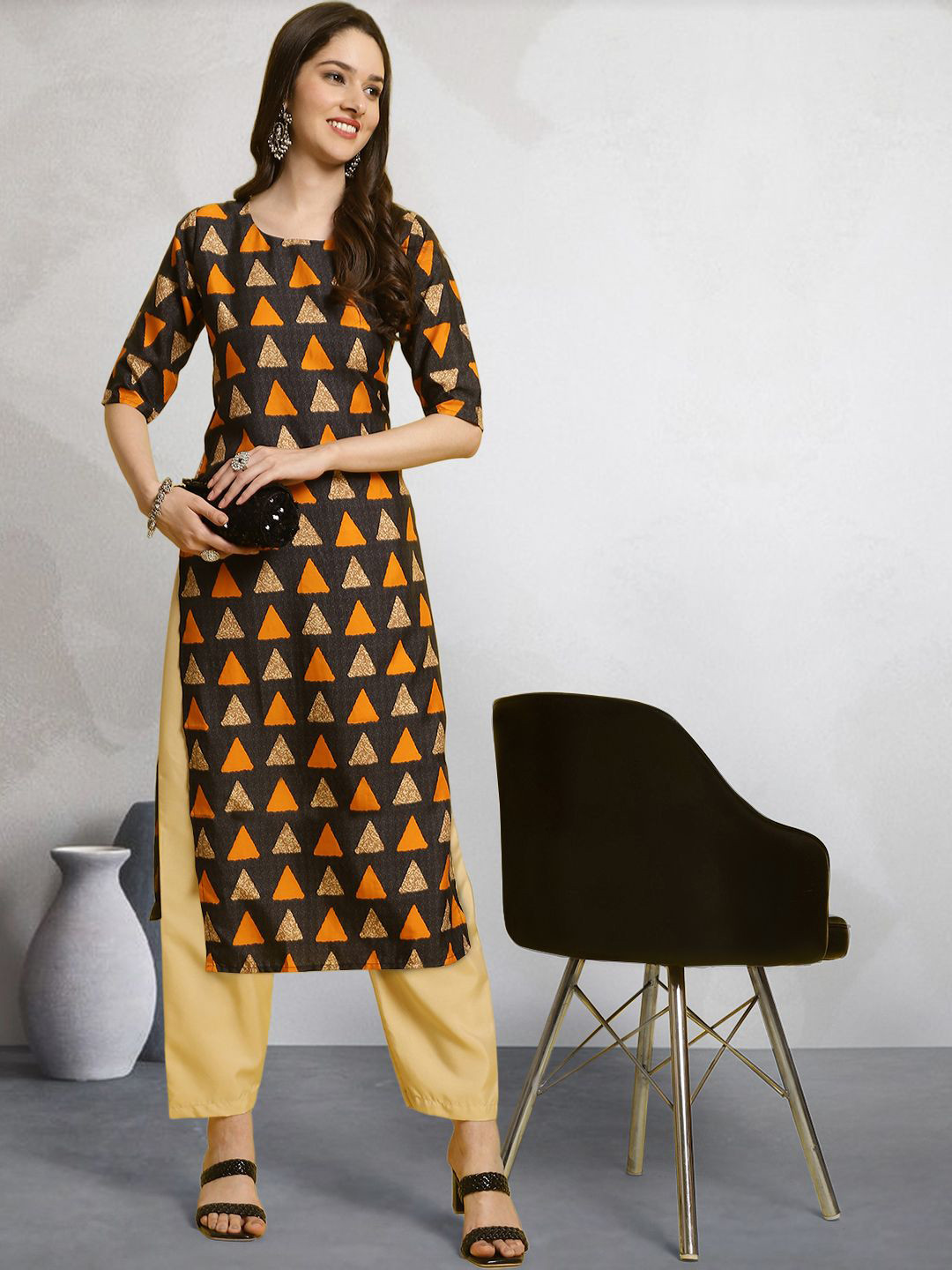 

7Threads Geometric Printed Round Neck Straight Kurta With Trousers, Black