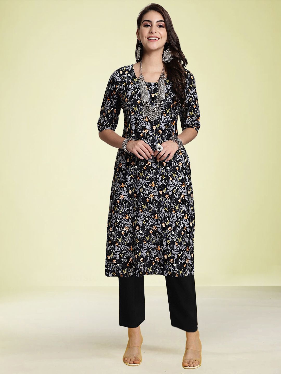

Moda Rapido Floral Printed Round Neck Straight Kurta with Trouser, Black