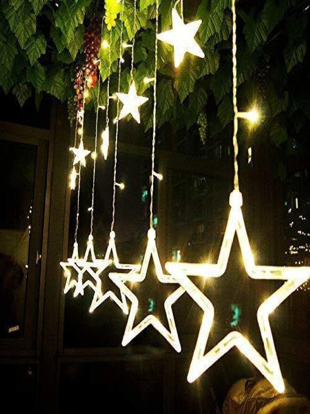 

SPARK WORLD Yellow 138 Star Shaped LED String Lights