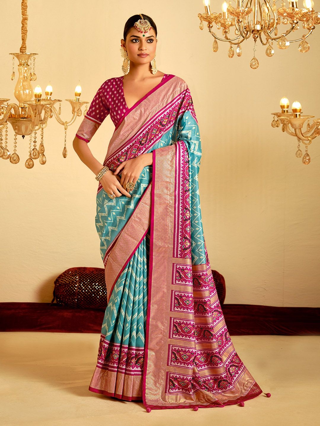 

Meena Bazaar Geometric Printed Zari Saree, Sea green