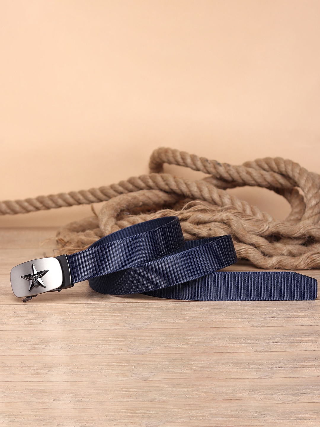

Metronaut Men Textured Belt, Blue