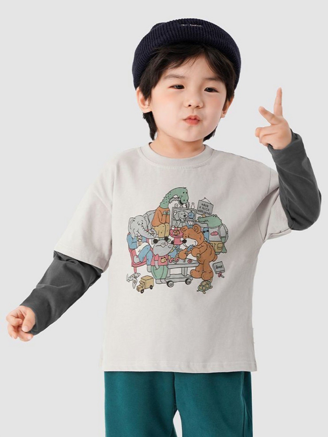

LULU & SKY Boys Floral Printed T-shirt, Grey