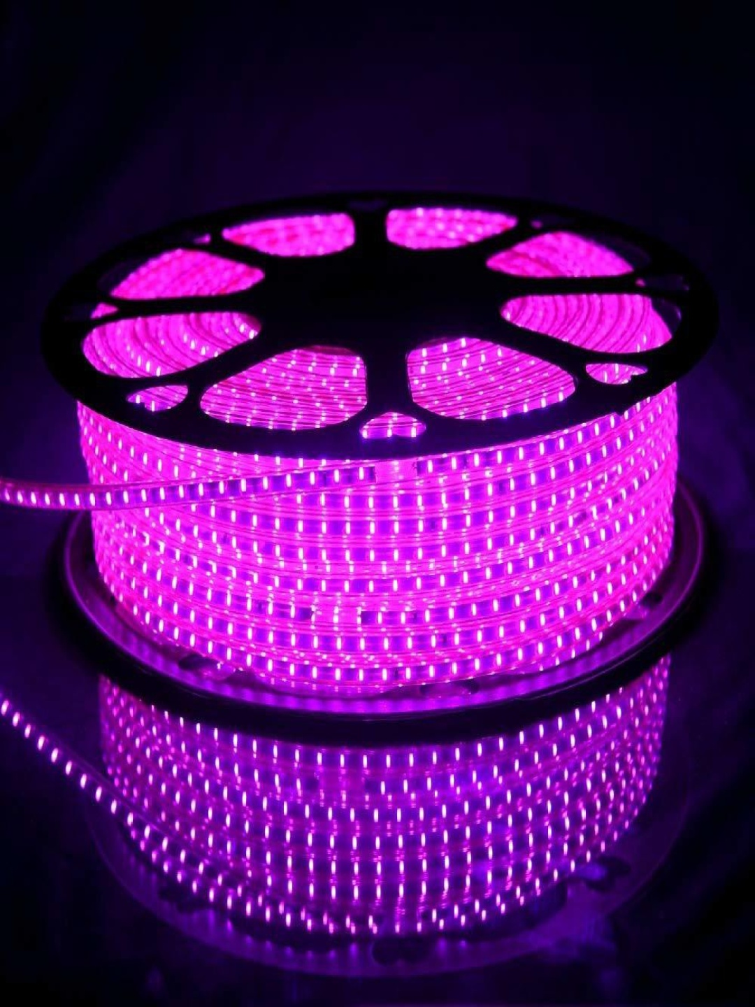 

ENORMITY Pink & Black Rice Shape String Lights