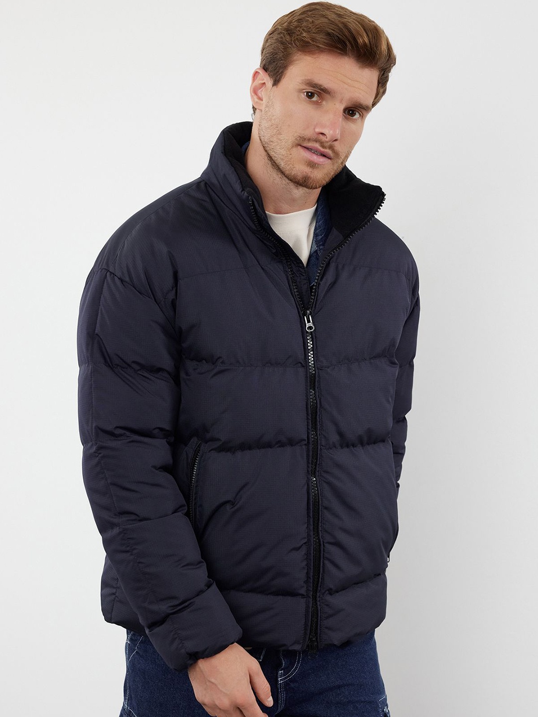 

Trendyol Men Zipper Puffer Jacket, Navy blue