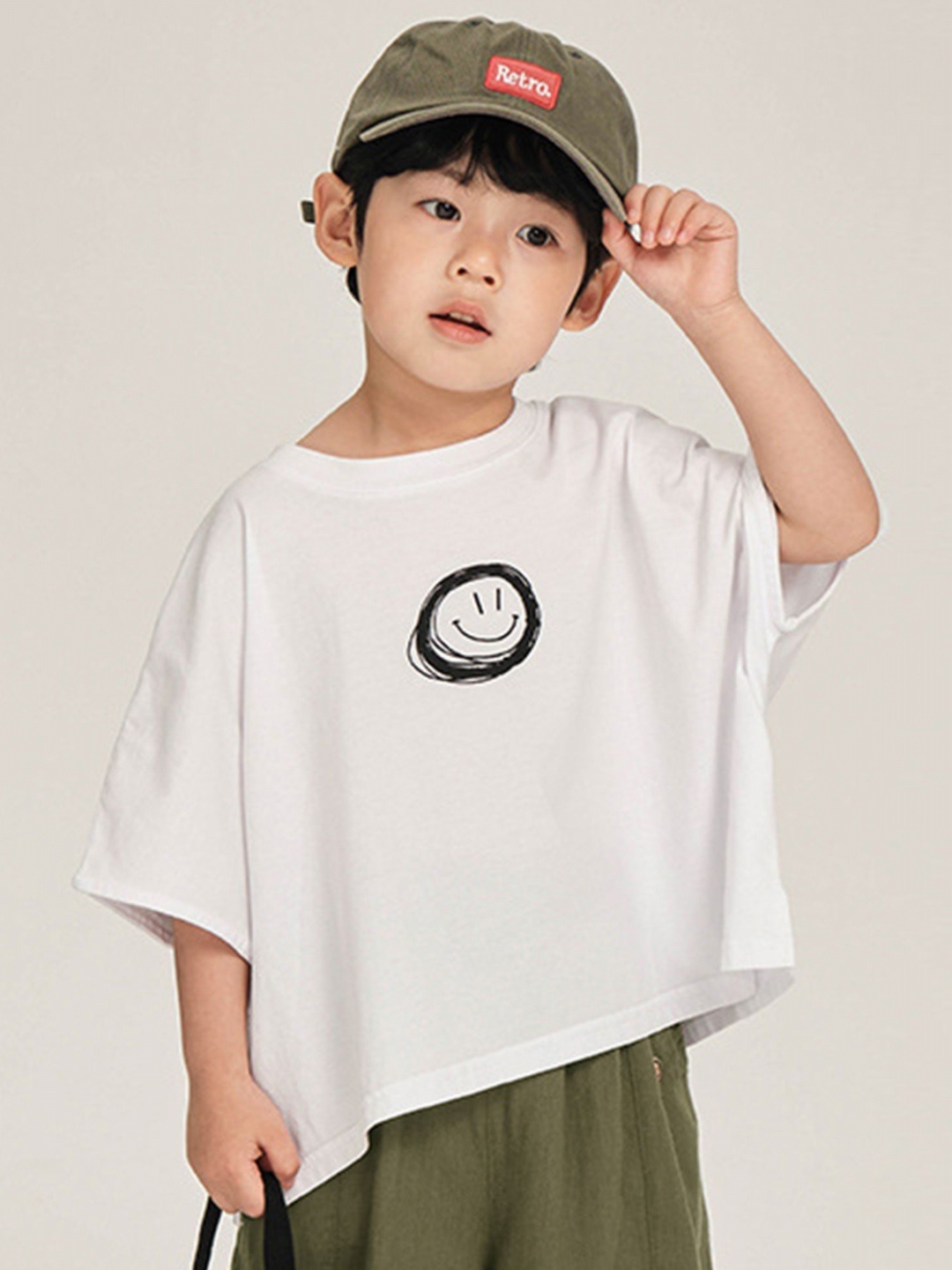

LULU & SKY Boys Extended Sleeves Pockets T-shirt, White