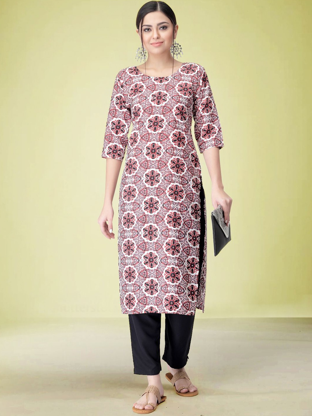 

Moda Rapido Floral Printed Round Neck Straight Kurta with Trousers, Pink
