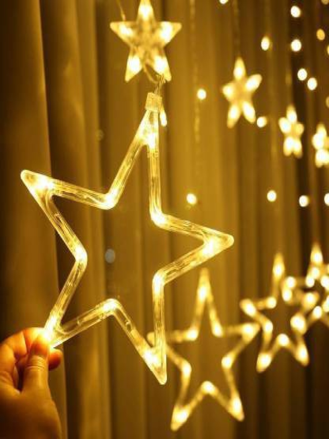

SPARK WORLD Unisex 138 Yellow Star Shaped LED String Lights