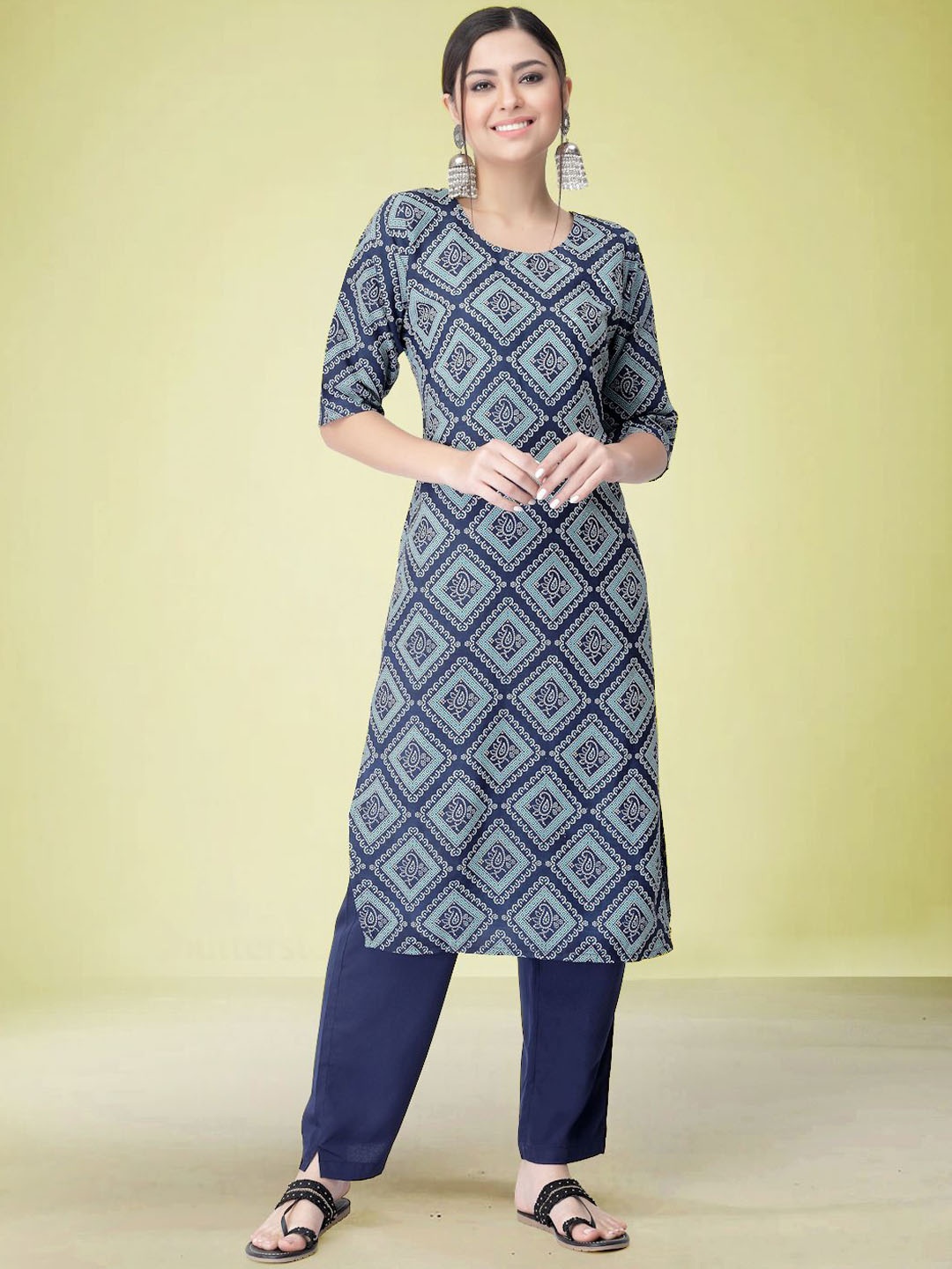 

Moda Rapido Ethnic Motifs Printed Round Neck Straight Kurta with Trousers, Blue