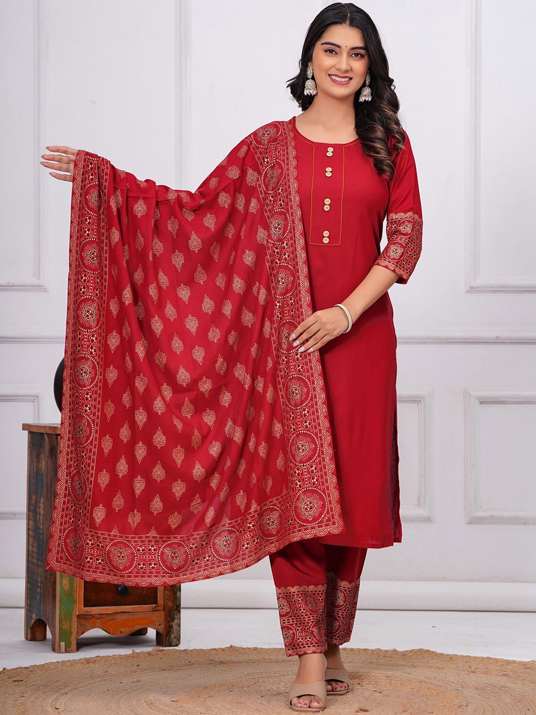 

PINGAKSH Women Floral Printed Regular Pure Cotton Kurta with Sharara & With Dupatta, Maroon