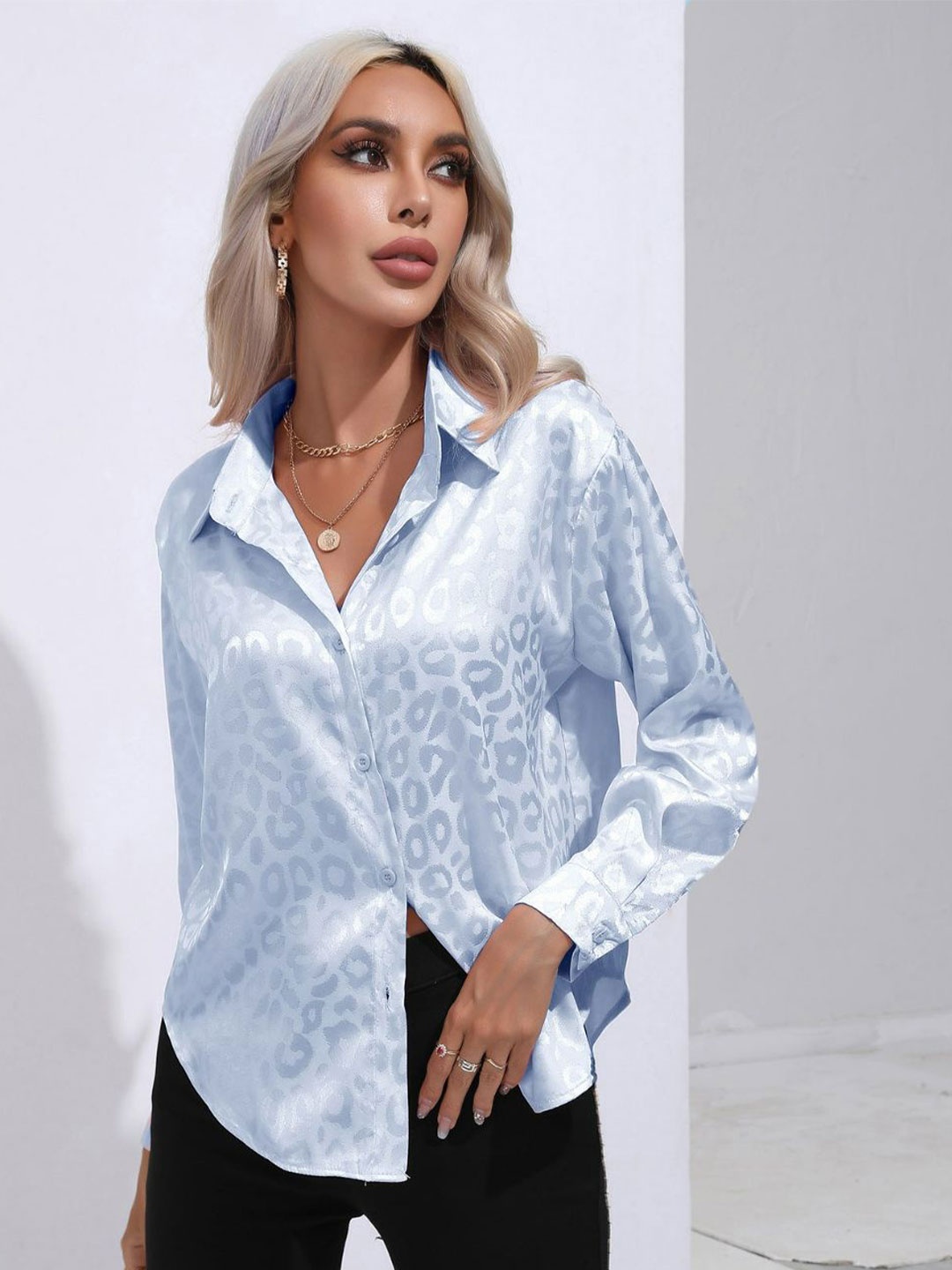 

Oh Rare Women Spread Collar Animal Printed Casual Shirt, Blue