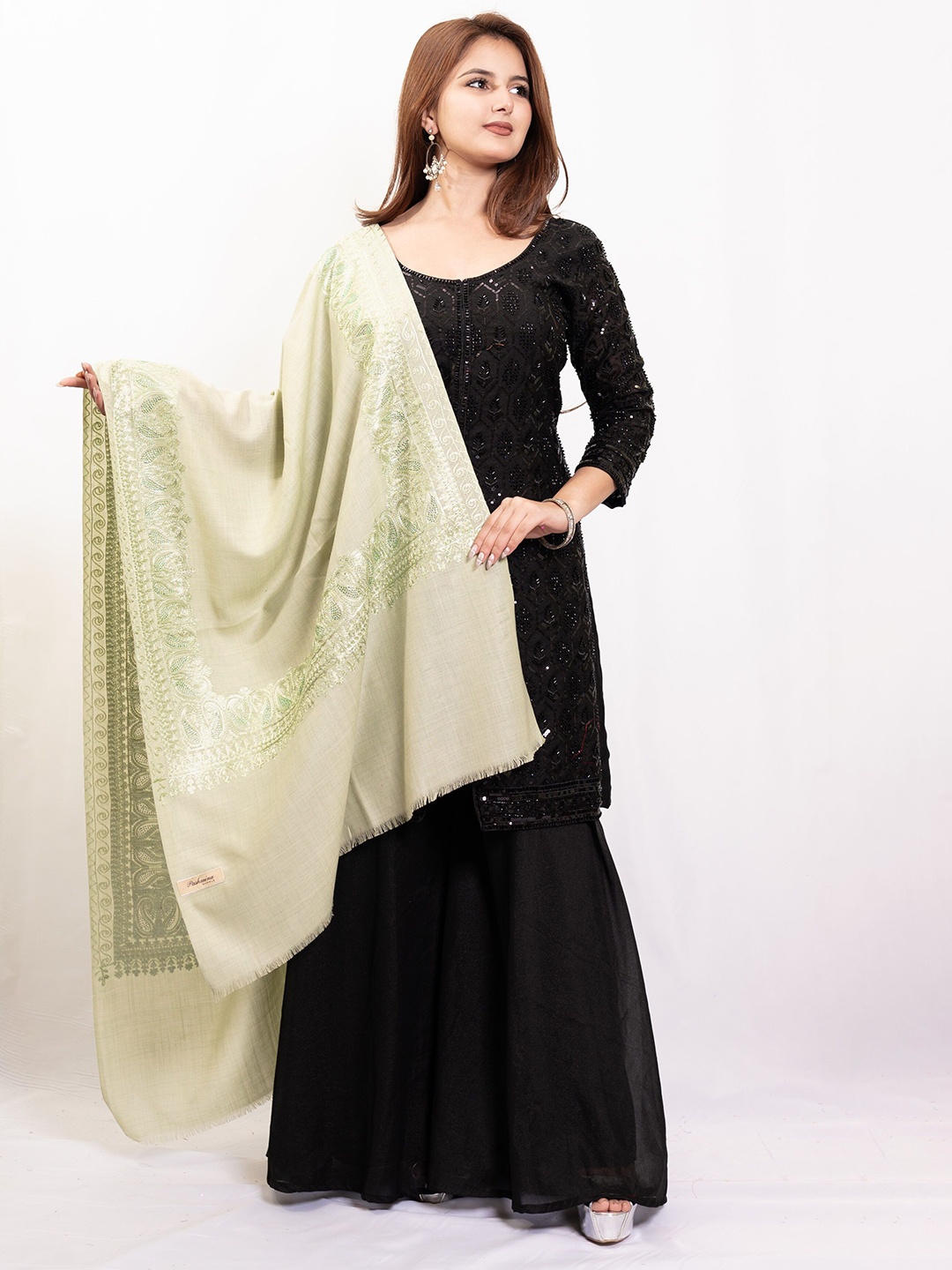 

PASHGIRI Ethnic Motifs Embroidered Shawl, Green
