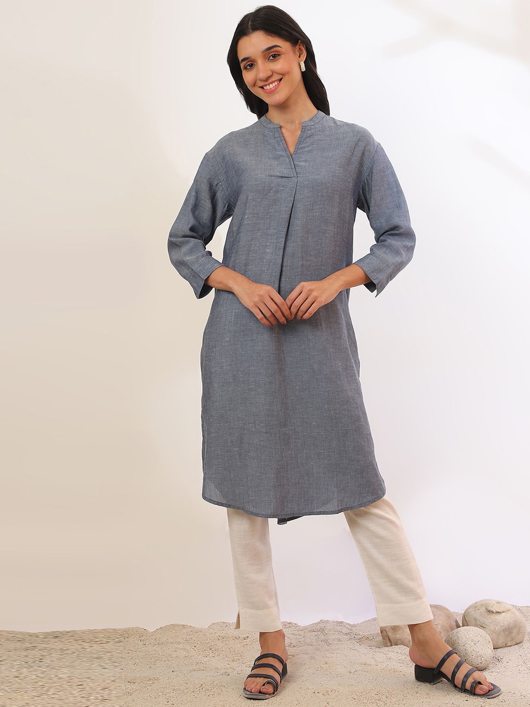 

AURELIA Mandarin Collar A Line Kurta, Grey