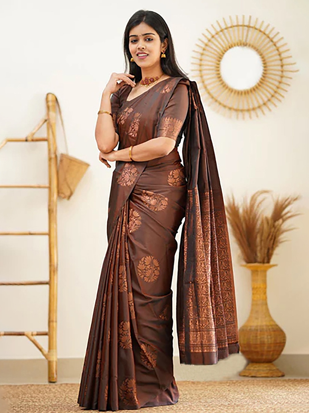 

bigben textile Woven Design Zari Banarasi Saree, Brown