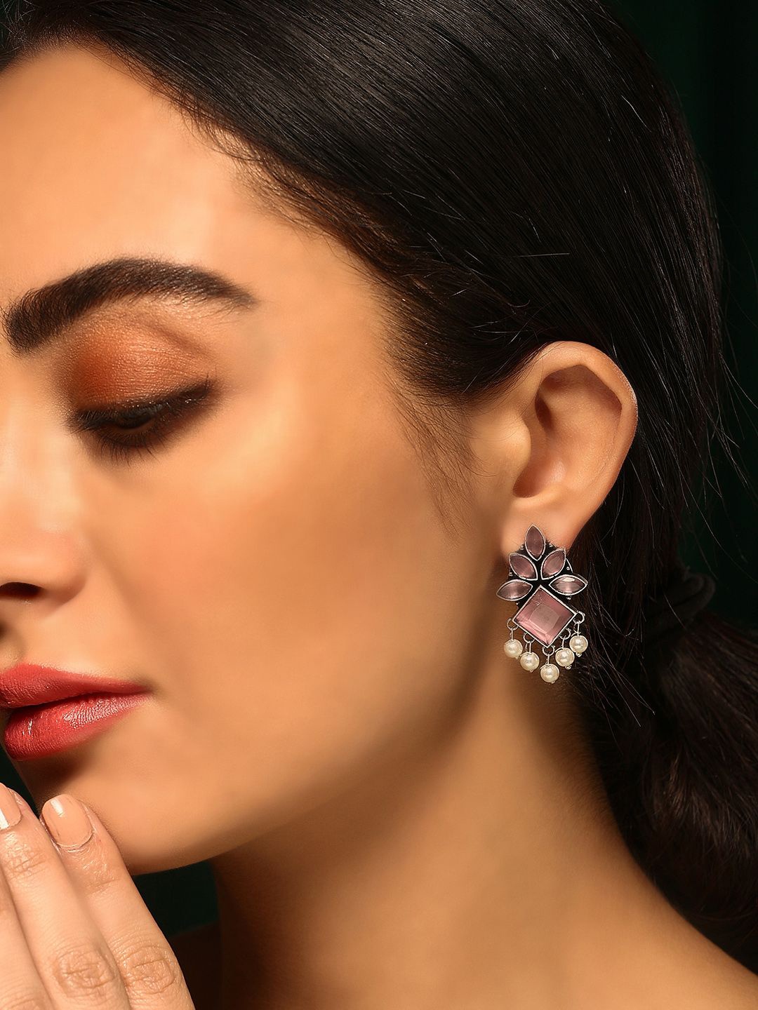 

Priyaasi Silver-Plated Contemporary Quartz & Beaded Oxidised Drop Earrings