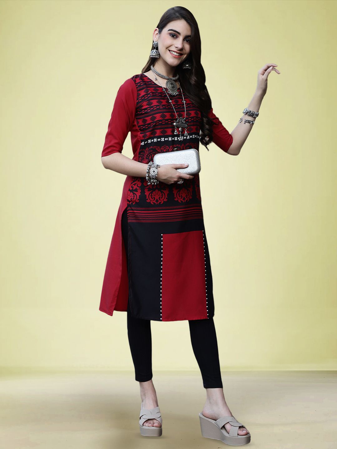 

Moda Rapido Motifs Printed Round Neck Straight Kurta, Maroon