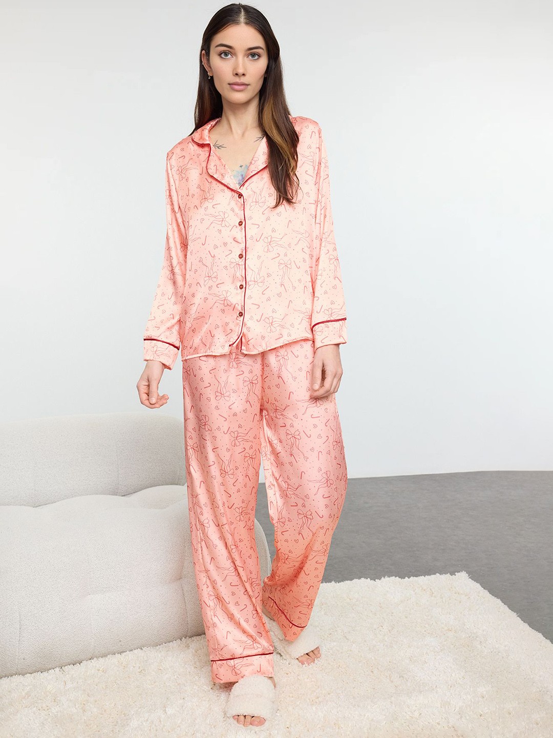 

Trendyol Women Printed Night suit, Peach