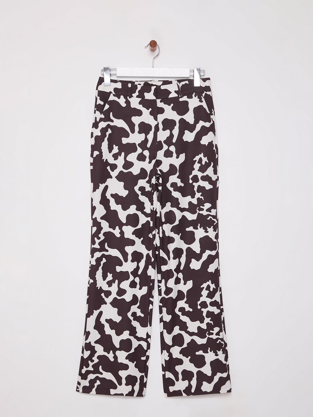 

Trendyol Women Printed Regular Fit Mid-Rise Trousers, Na