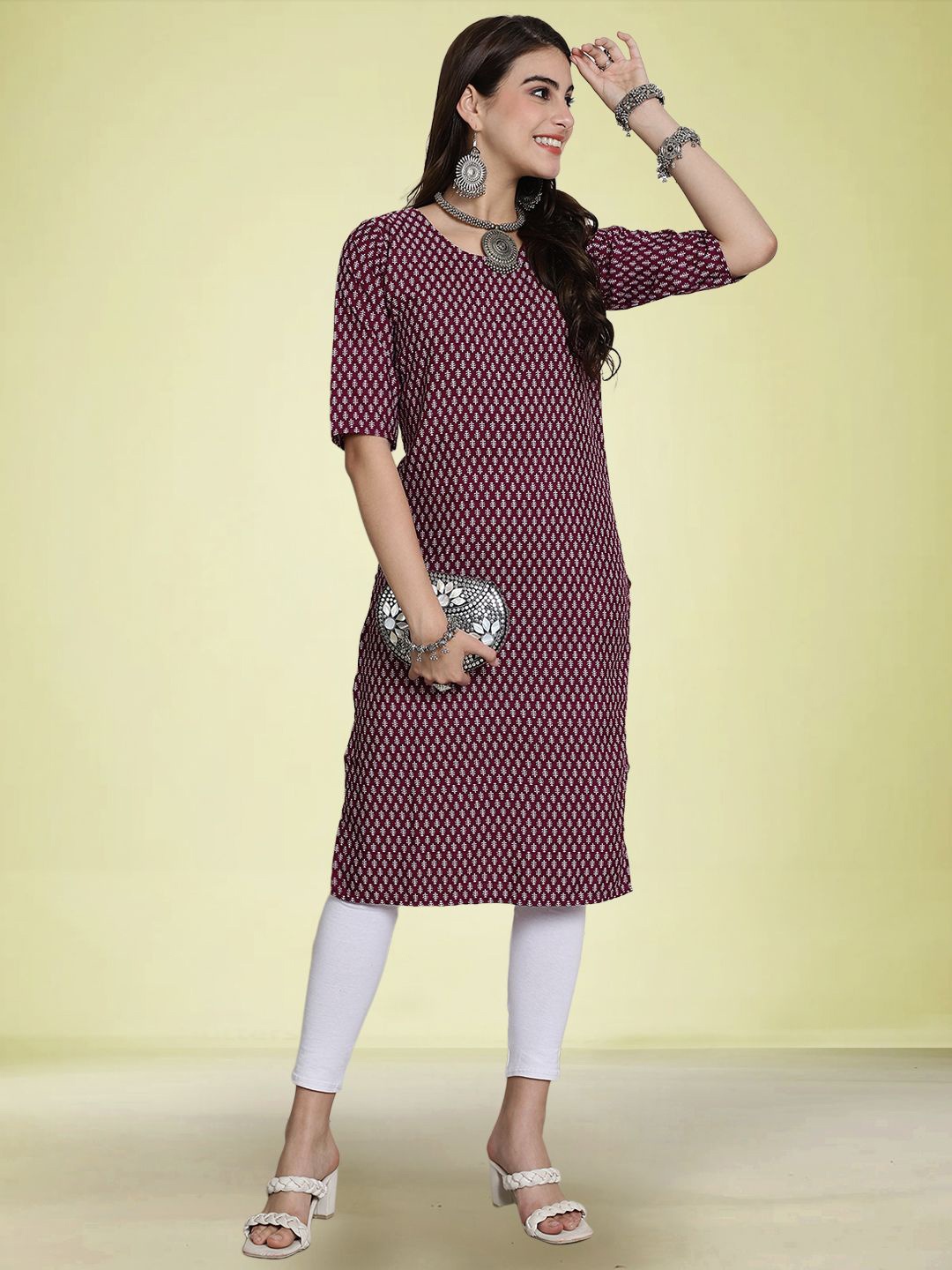 

Moda Rapido Floral Printed Round Neck Straigt Kurta, Maroon