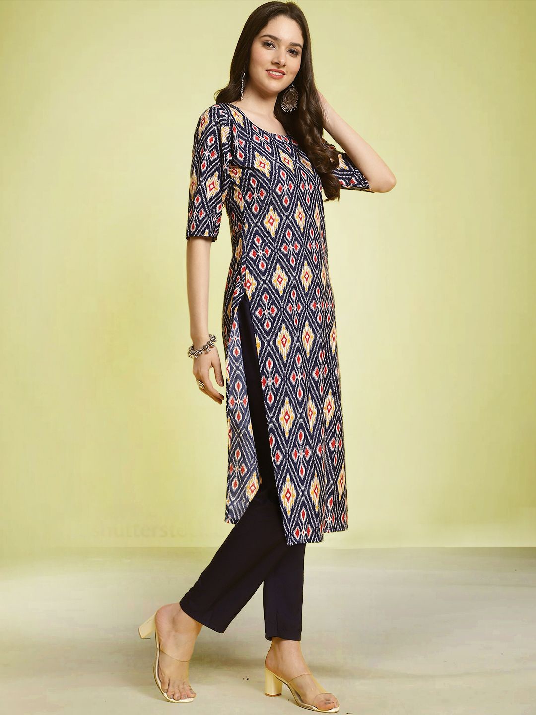 

Moda Rapido Ethnic Motifs Printed Round Neck Straight Kurta with Trouser, Navy blue