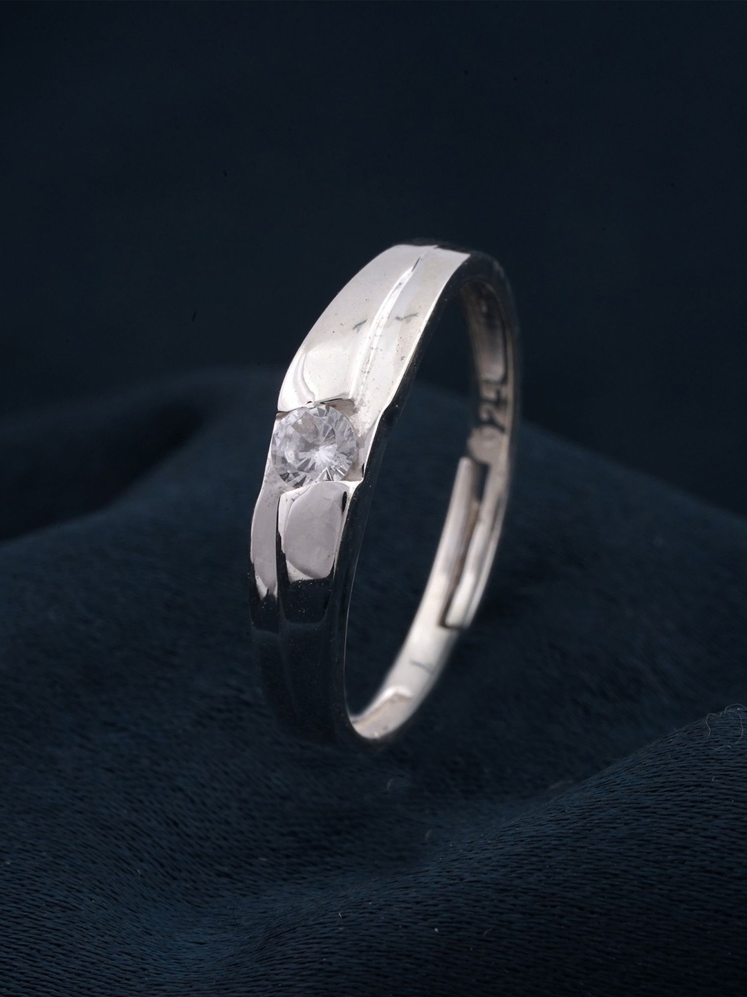 

Zalkari Sterling Silver Rhodium-Plated Solitaire Studded Finger Ring