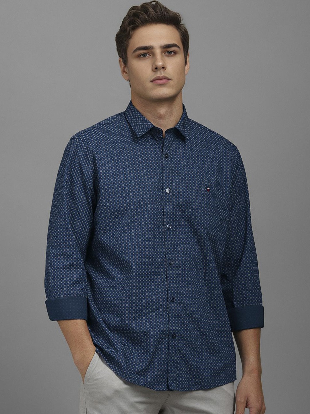 

Louis Philippe Sport Men Geometric Printed Cotton Casual Shirt, Teal