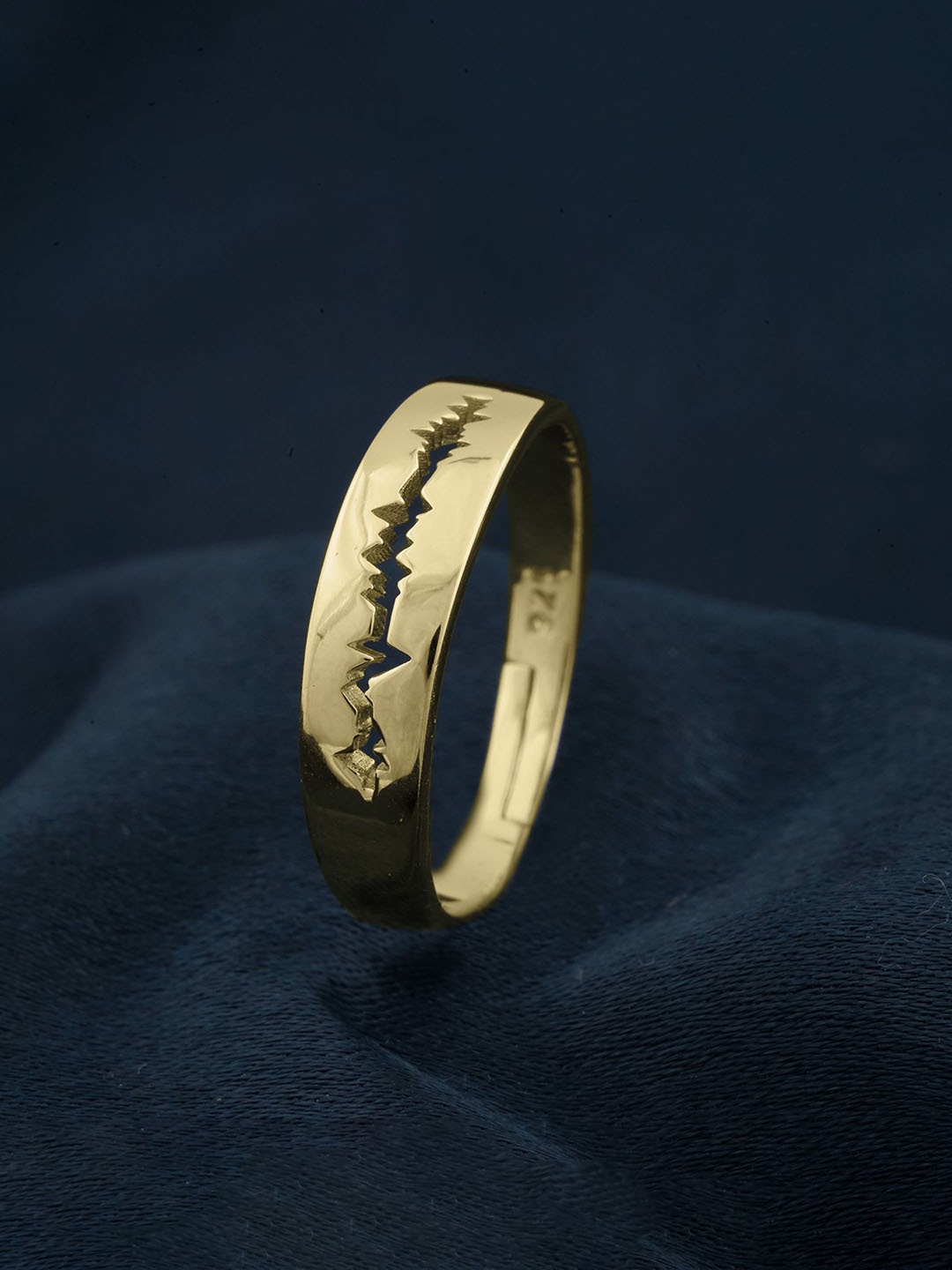 

Zalkari Gold-Plated Finger Ring